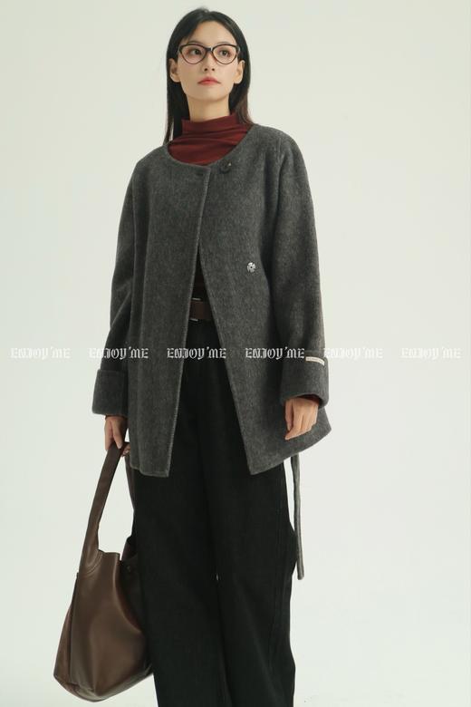 【门店同款】ENJOY冬季柔韧与共圆领一粒扣中长款大衣 159494971 商品图14