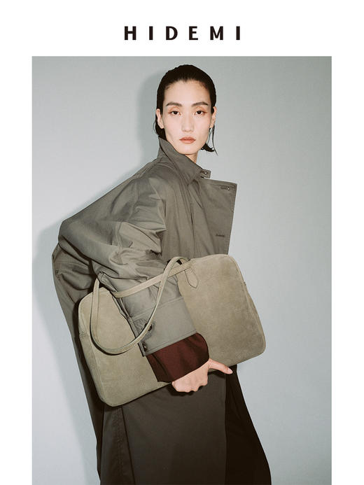 HIDEMI 经典款波士顿系列进口做旧复古感磨砂牛皮大号多用背包 大象灰/栗子棕 商品图1