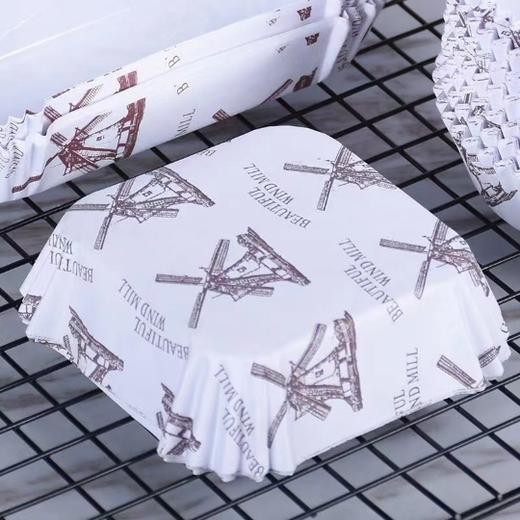 方形风车淋膜纸杯 一次性面包纸托 淋膜三明治汉堡菠萝包烘焙纸托防油纸托 商品图1