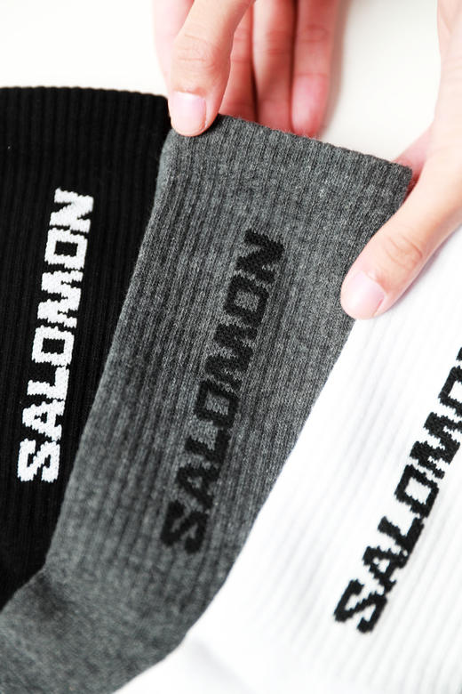 巨巨巨好穿，很吸汗很透气。一卡含三双の中筒户外登山袜A101058 商品图3