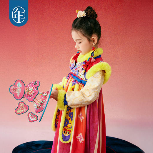 年衣女童汉服秋冬新款立体绣花唐制汉服襦裙国风儿童唐装蛇蛇如意汉服裙 商品图2