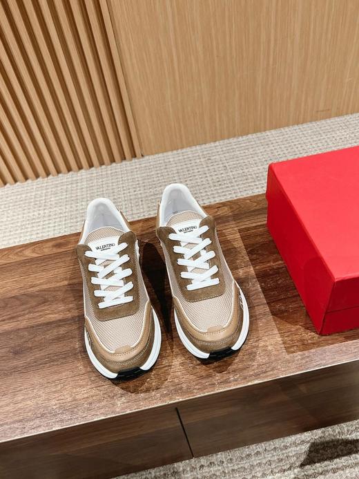 华伦天奴新款刺绣微标撞色休闲运动鞋特定网布材质拼牛皮（HC） 商品图3