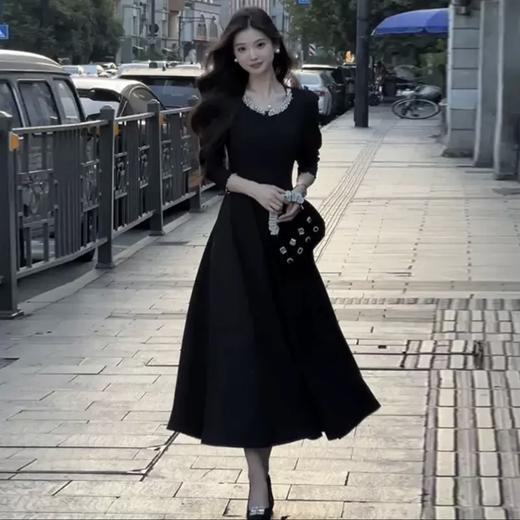 奢姿2024年秋季新款大码女装法式气质裙子胖妹妹珍珠织带连衣裙9943891443 商品图0