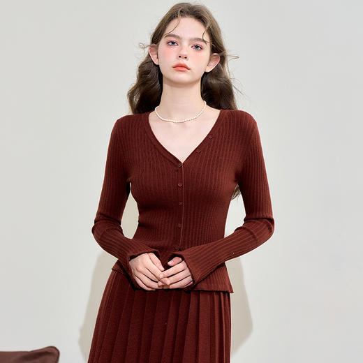 西遇毛针织衫外套半身裙套装女新款百褶短裙两件套D3542428/D3542427 商品图3