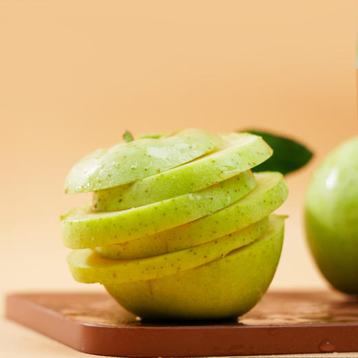 时令水果【王林苹果 】皮薄肉脆，果香四溢，果肉饱满，拒绝催熟剂！云相思 新疆 青森王林青苹果 时令水果 商品图4