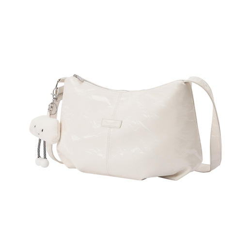 森马包包斜挎包2024新款仿丝绒大容量单肩包设计感褶皱饺子包流行 商品图4