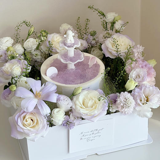 紫色系许愿池 （鲜花不一定能买到一样的，按色系搭配） 商品图1