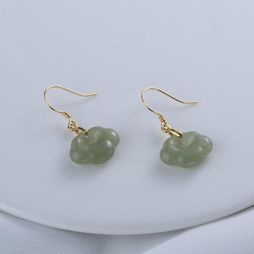 【宏艺珠宝】如意灵韵和田玉祥云款·银s925耳饰 商品图1