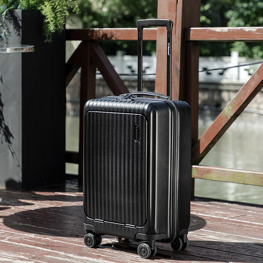 外交官  拉杆箱20英寸 DS-13099黑色 商品图1