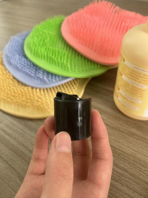 【给力妈妈除臭洗脚液】免费换购一个硅胶搓脚垫‼️ 旗舰店49.9 开团福利价4瓶才💰29.9❗ ✅植物提取！不刺激！不伤皮肤！ ✅大牌香氛味！ 商品图2