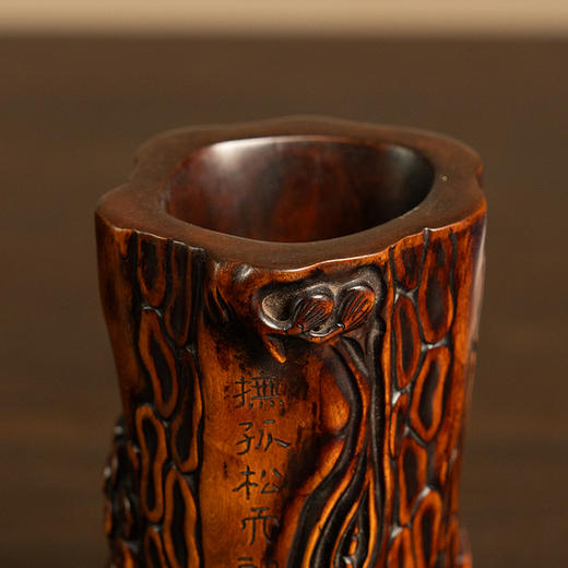 清 黄杨木高浮雕松鹤延年诗文笔筒 商品图2