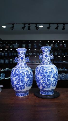 柴窑重工溪山访友图双耳瓶