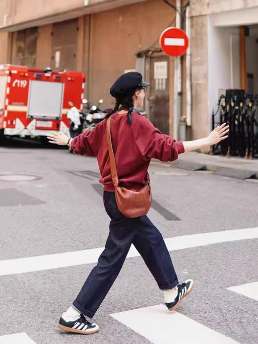 浮生八记/24C124/美式复古学院风分割立裁圆领插肩袖卫衣 商品图0