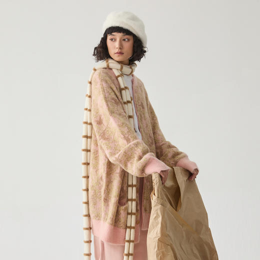 谜底针织开衫女2024冬季新品复古风提花中长款宽松毛衣244MZ1859 商品图1