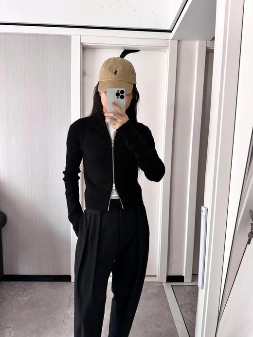 BELLA风双开拉链短开衫 双头纤长金属拉链 羊毛面料细腻亲肤 袖口指洞设计 修长H版型 遮肉显瘦 商品图3