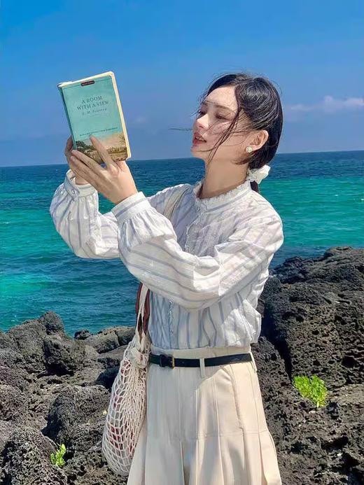 浮生八记/24C116/英式条纹木耳边立领百搭蓝白条纹衬衫 商品图0