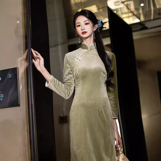 TX-8809秋季新款海岛绒绿色旗袍年轻款女复古日常改良长款连衣裙 商品图3