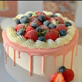 【新款草莓淋面水果蛋糕】