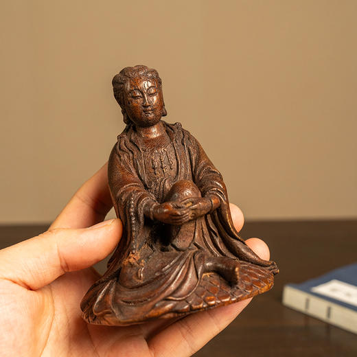 清 沉香木雕自在观音像 商品图2