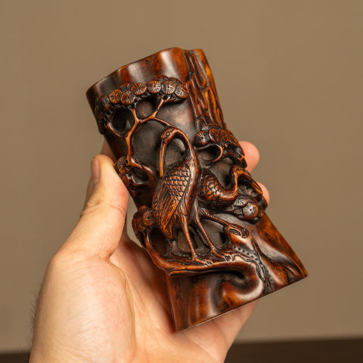 清 黄杨木高浮雕松鹤延年诗文笔筒 商品图3