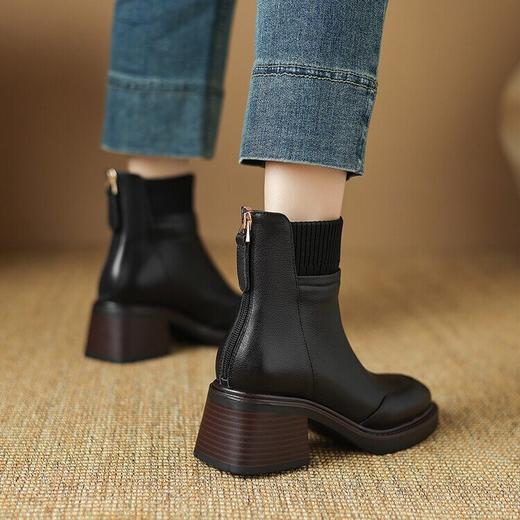 【预售5天】软牛皮棕色粗跟小短靴，针织瘦瘦靴中跟方头马丁靴及踝靴LD&6971 商品图3