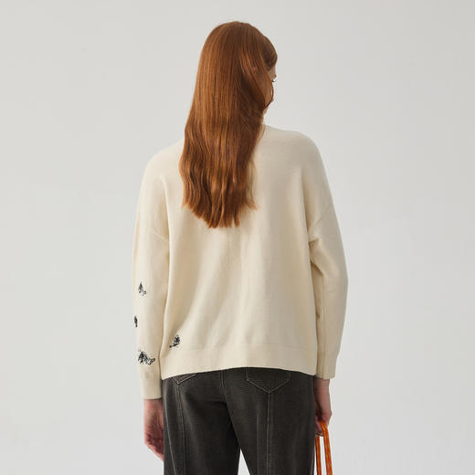 谜底高领毛衣女2024冬季新品复古风绣花百搭套头针织衫244MZ1878 商品图2