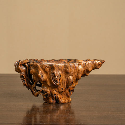 清早期 沉香木雕树纹爵杯 商品图1