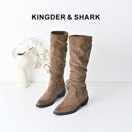 经典鲨女鞋2024年冬新款优雅尖头百搭黑色套筒潮流褶皱长筒靴KW328-D58051 商品图0