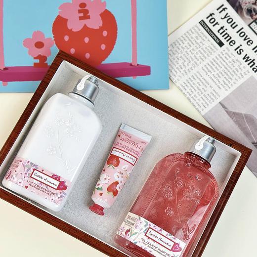 欧舒丹莓莓恋香氛三件套丨香氛套装沐浴露250ml+润肤乳250ml+护手霜30ml 商品图2
