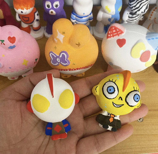 50件套（奥特曼+三丽鸥石膏套装）含娃娃 奥特曼10个 三丽鸥10个  商品图2