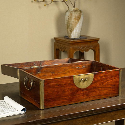 明 黄花梨铜包角状元箱 商品图2