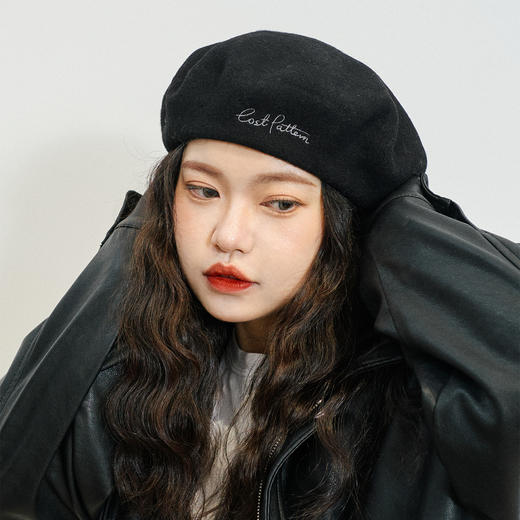 字母刺绣羊毛贝雷帽 商品图4