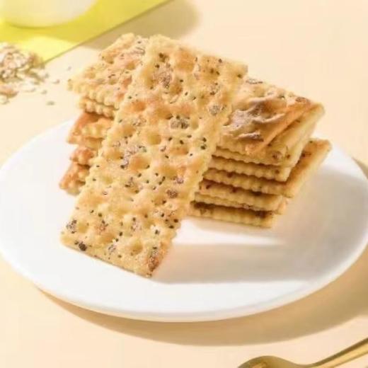 有乐町苏打饼干202g  轻咸木糖醇/ 黑松露火腿/ 奇亚籽三色藜麦 /白燕麦湖盐 商品图4