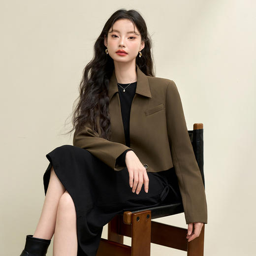 高级感通勤风翻领搭片截短款西装女秋季气质西服外套 商品图4