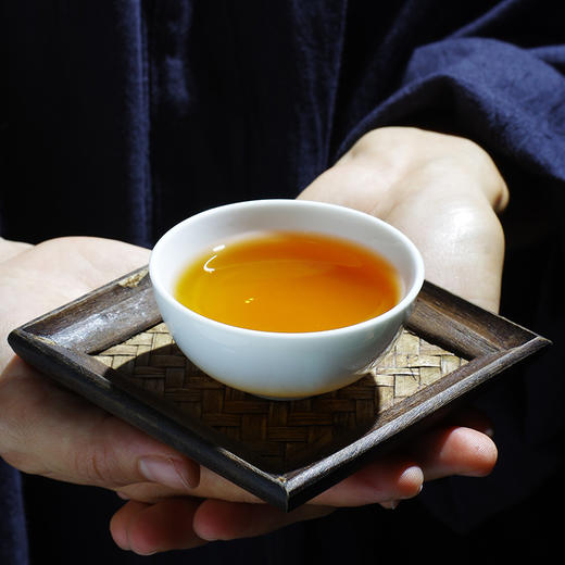 【贡马贡茶】2024年女儿茶100克红茶饼 商品图4