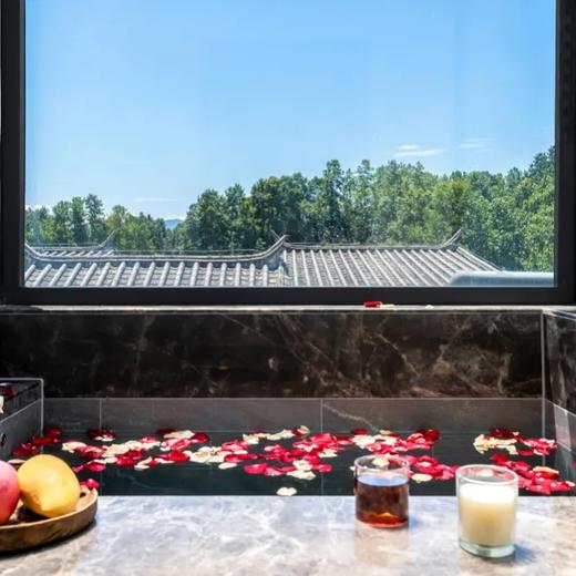 高黎贡山住别墅 | 腾冲云栖墅·温泉度假酒店￥1199元起/单人6晚，7人起订，房间280㎡，住四卧高端别墅超高性价比、每间房独立卫浴、别墅内私汤泡池、可做饭、私享空间聚会度假！俯瞰到整个腾冲！ 商品图11