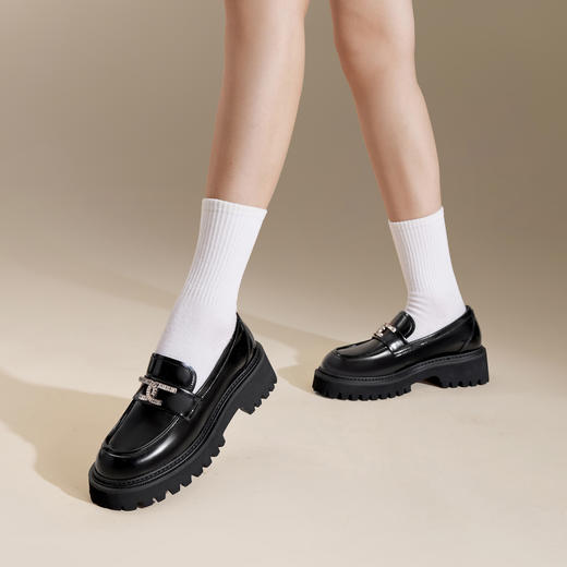 千百度复古新中式厚底乐福鞋女款秋季深口黑色小皮鞋增高A24453906 商品图4
