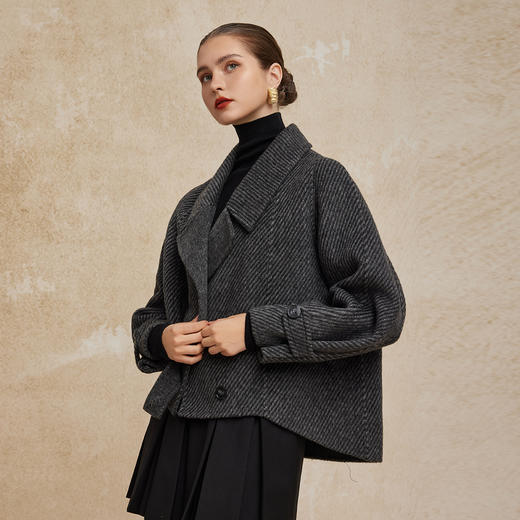 PH939斯尔丽24新款双面呢羊毛短款时尚箱型时尚设计感廓形显瘦女式大衣 商品图6