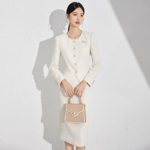 IWY/米色小香风套装洋气减龄秋冬季新款女装收腰显瘦职场两件套裙1024CS015 商品图4