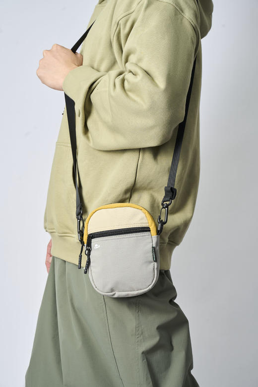 【赠品】【竹笋】 潮酷斜挎包 商品图2