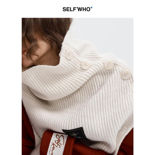 SELFWHO羊毛混纺纯色披肩围脖女2024冬季新款百搭设计感大衣搭配 商品图2