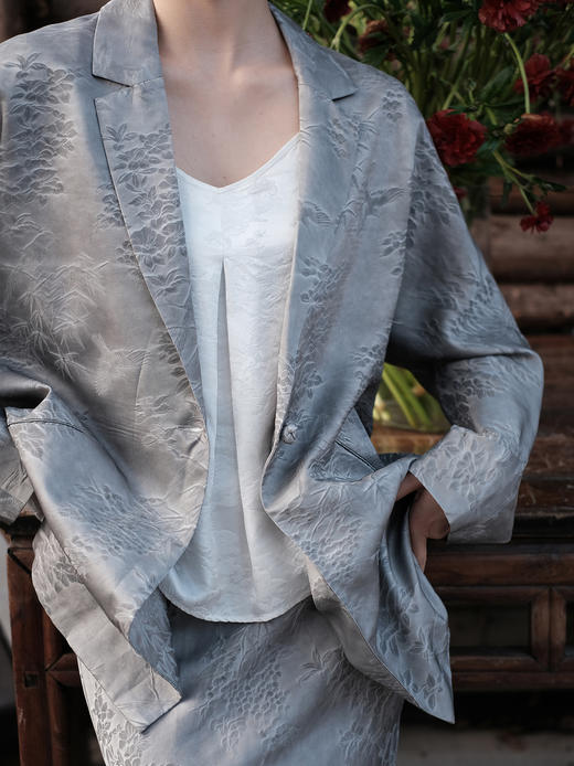 盛唐牡丹 |玛瑙灰提花真丝西装外套 商品图1