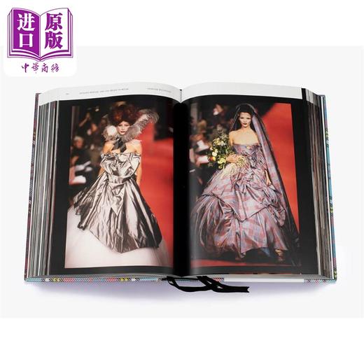 【中商原版】Vivienne Westwood Catwalk 进口艺术 薇薇安韦斯特伍德T台秀 限量赠送时尚环保袋 T&H 服装服饰时装设计品牌 商品图4