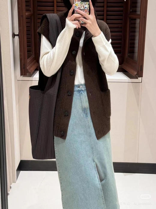 1012-2排他性独家圆正 安可拉红 牦牛绒 背心马甲 我穿L宽松 商品图11