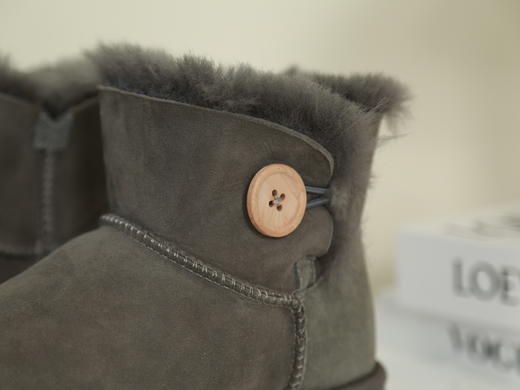 【隆丰起程--雪地靴专场】【经典木扣款】起程QICHENG皮毛一体女士雪地靴LZ563 商品图6