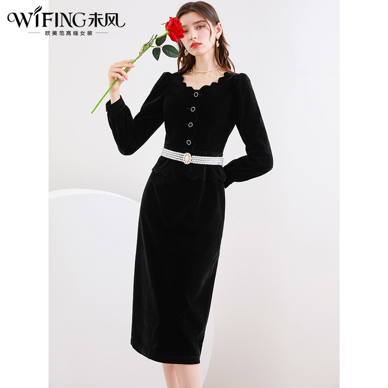 未风黑色丝绒连衣裙女秋季2025春季新款女装气质名媛女装显瘦裙子