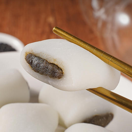 【中式营养糕点，五黑桑葚冰皮糕】甄选五黑营养看得到，口口新鲜 扎实细腻 营养饱腹，糕点整箱散装解馋小零食休闲食品QQ 商品图1