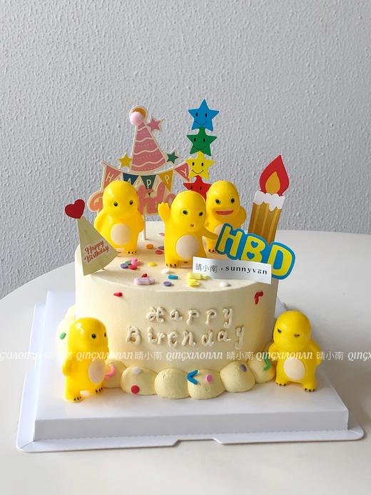 可爱小奶龙主题蛋糕（小装饰插件随机） 商品图1