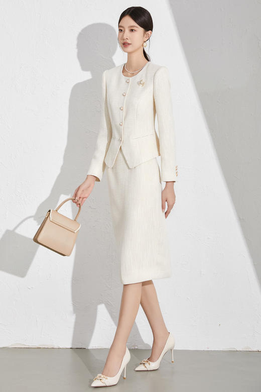 艾尚臣米色小香风套装洋气减龄秋季新款女装收腰显瘦职场两件套裙 商品图8