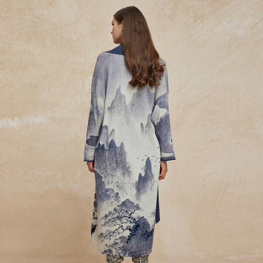 PH606斯尔丽24新款水墨印花国风感开衫廓形时尚显瘦长外套毛衫 商品图1